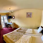 Waldhotel Seefeld Hotel 3*