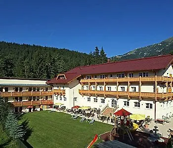ホテル Waldhotel Seefeld ゼーフェルト・イン・チロル