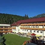 ホテル Waldhotel Seefeld ゼーフェルト・イン・チロル