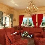 ホテル Waldhotel Seefeld 3*