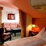 ホテル Waldhotel Seefeld