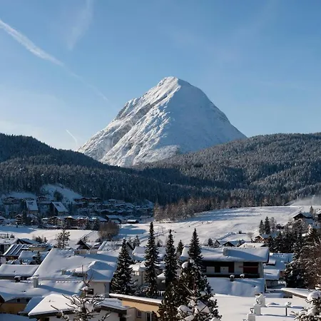 Waldhotel Seefeld فندق سيفيلد ان تيرول
