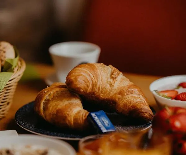 Waldhotel Seefeld Зефельд-ін-Тіроль